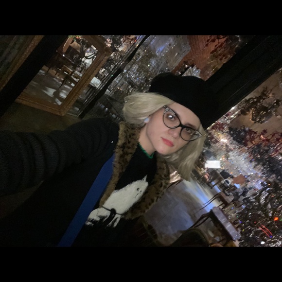 Meet your Posher, Alina - Picture 4 of 4